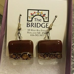 🔷️5/$25🔷️ NWOT Unique Earrings from Holland, MI